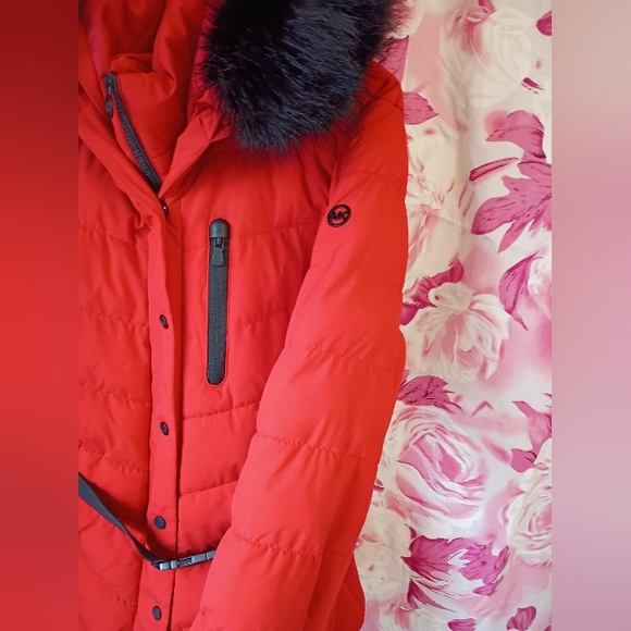 Michael Kors Red Coat Belted MK Designer Jacket  Black Fur Hood - Picture 16 of 16